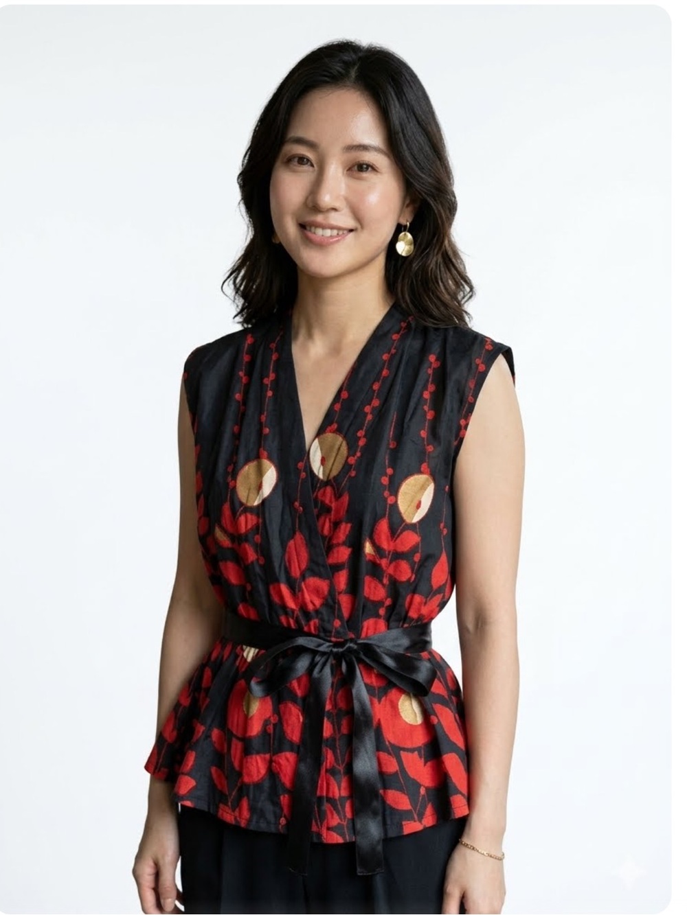 Y2K VINTAGE Black Top/W Red & Gold Leaf Print